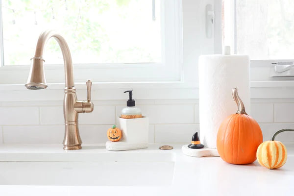 Carved Cutie - Jack O' Lantern Mini (A216)