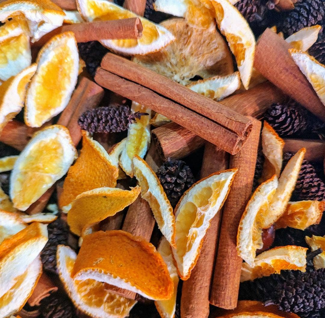 Cozy Holiday Simmering Potpourri- Comet's Clementine's 4 oz