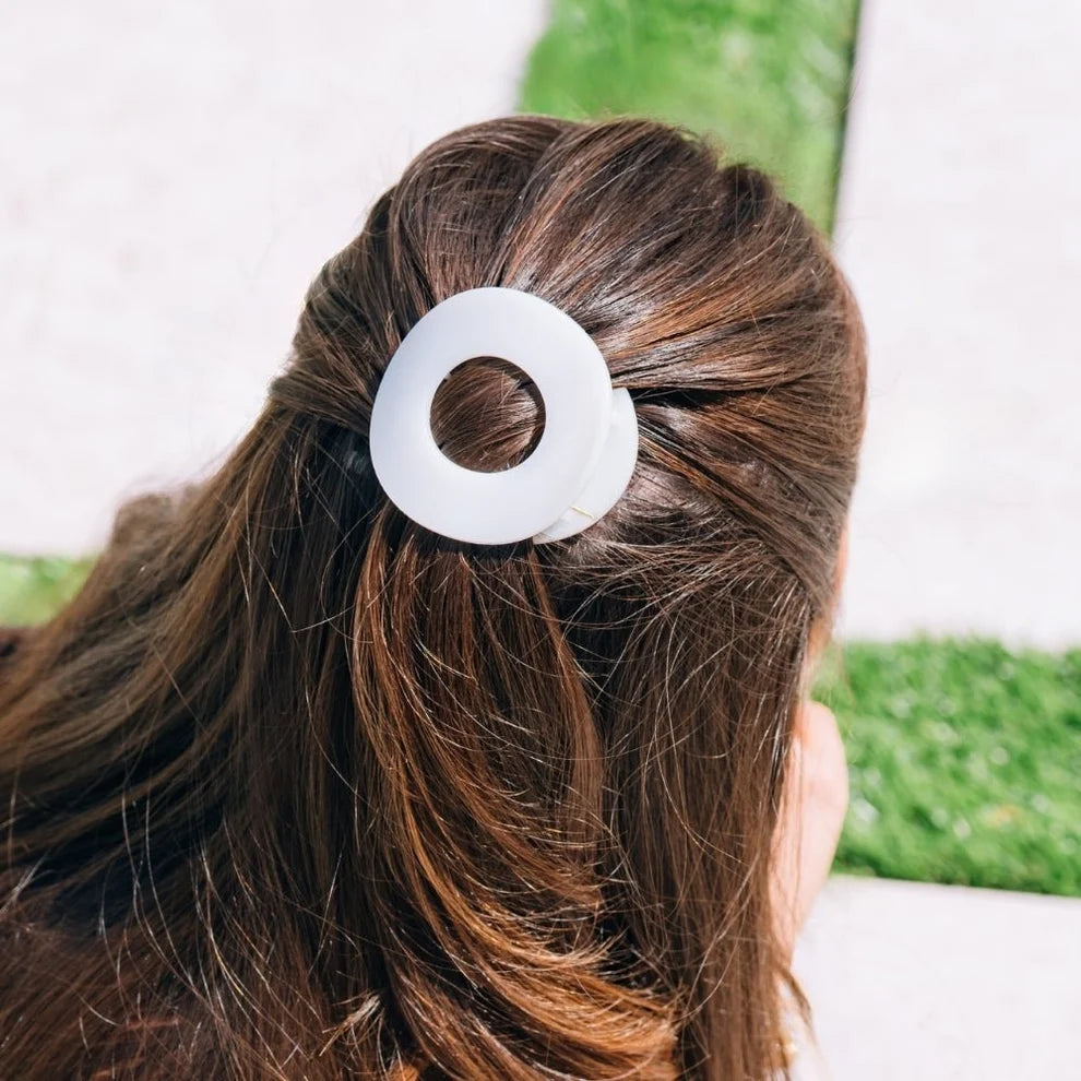 Coconut White Flat Circle Hair Clip