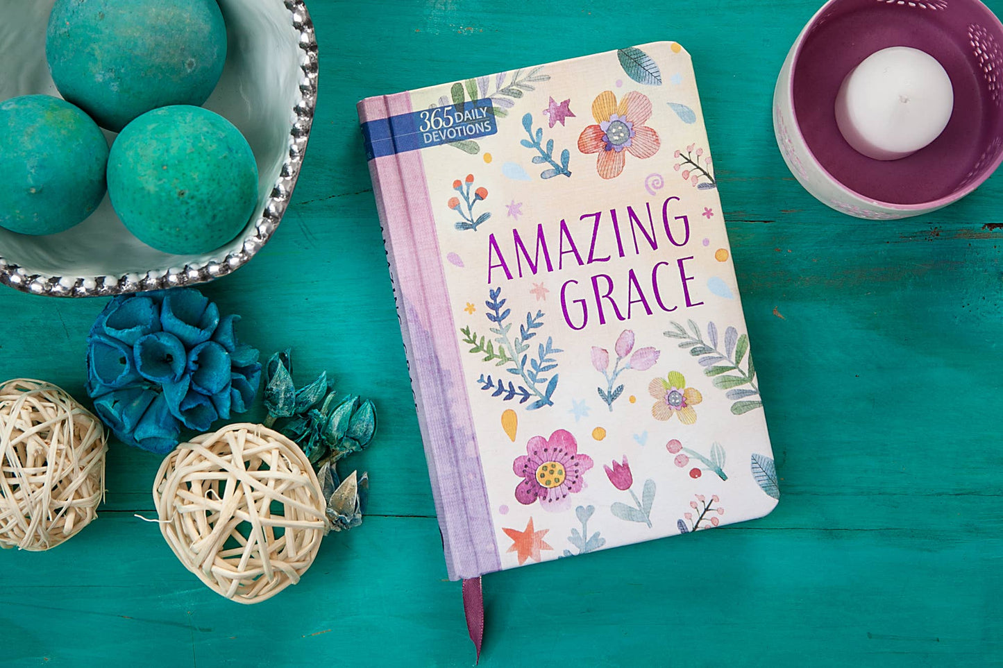 Amazing Grace (Linen Bound, Yearlong Devotional)