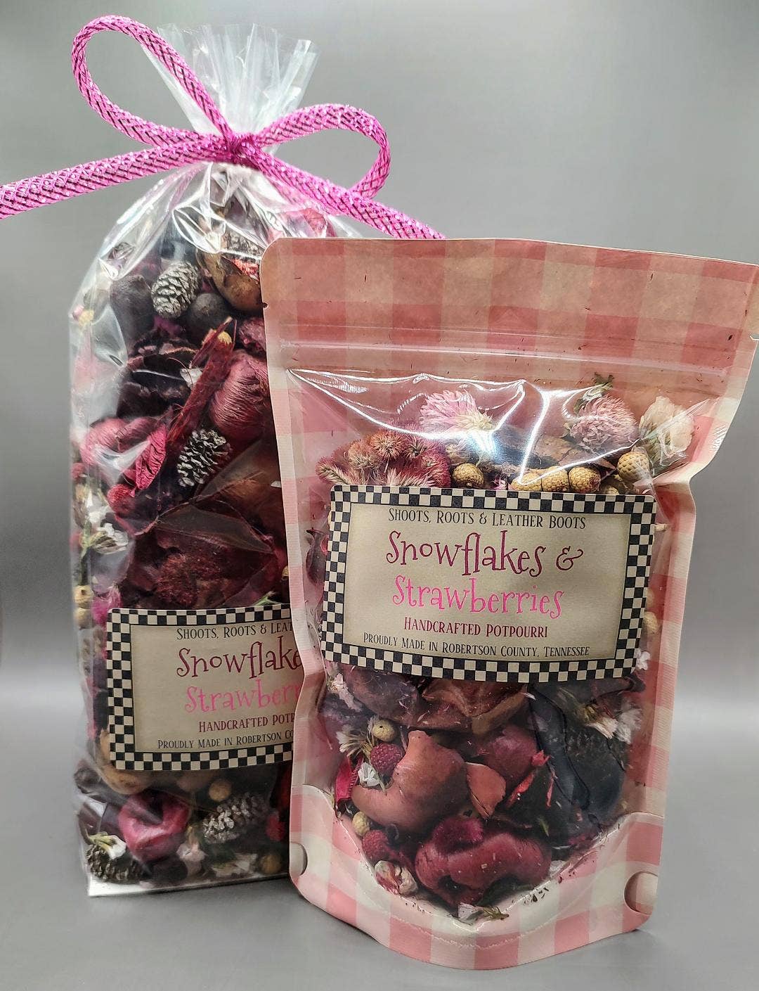 Snowflakes & Strawberries Handcrafted Potpourri: 1 cup