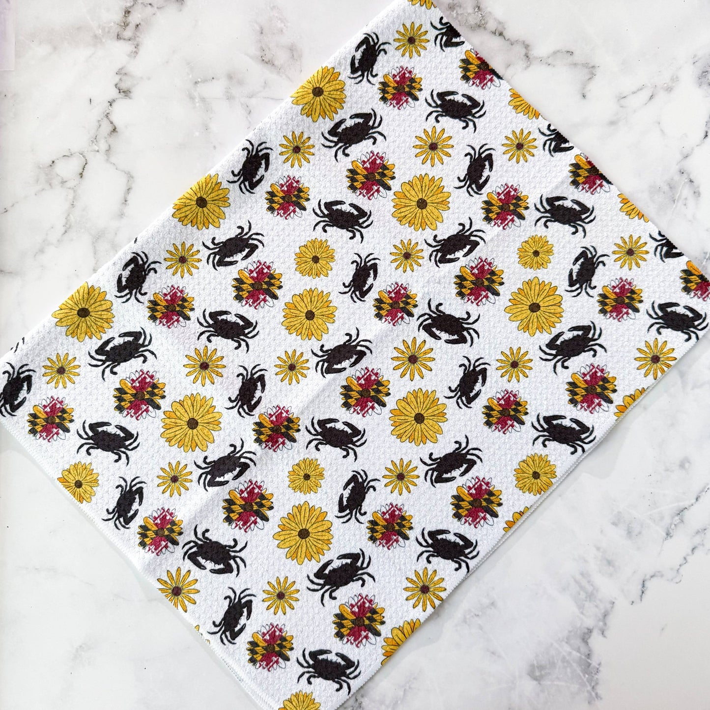 Maryland Flower & Crab Patterned Waffle Kitchen Dish Towel: With a belly band