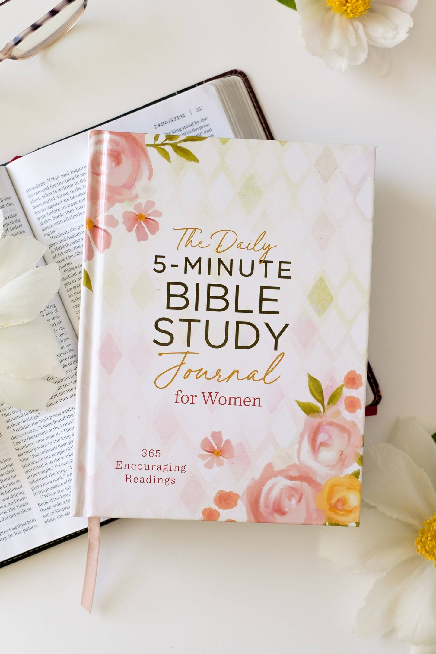 The Bible Journal  A Guided Bible Study Journal for Prayer and Journaling